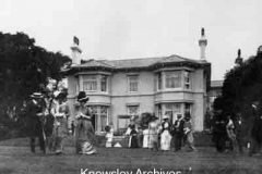 Ewanville, Huyton