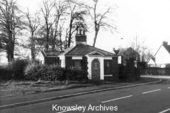 Lodge at Bowring Park, Huyton
