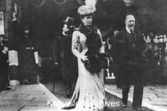 Royal visitors in Huyton
