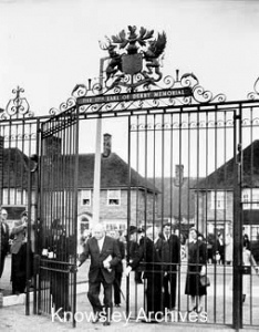 Opening of Memorial Gates, Knowsley Lane